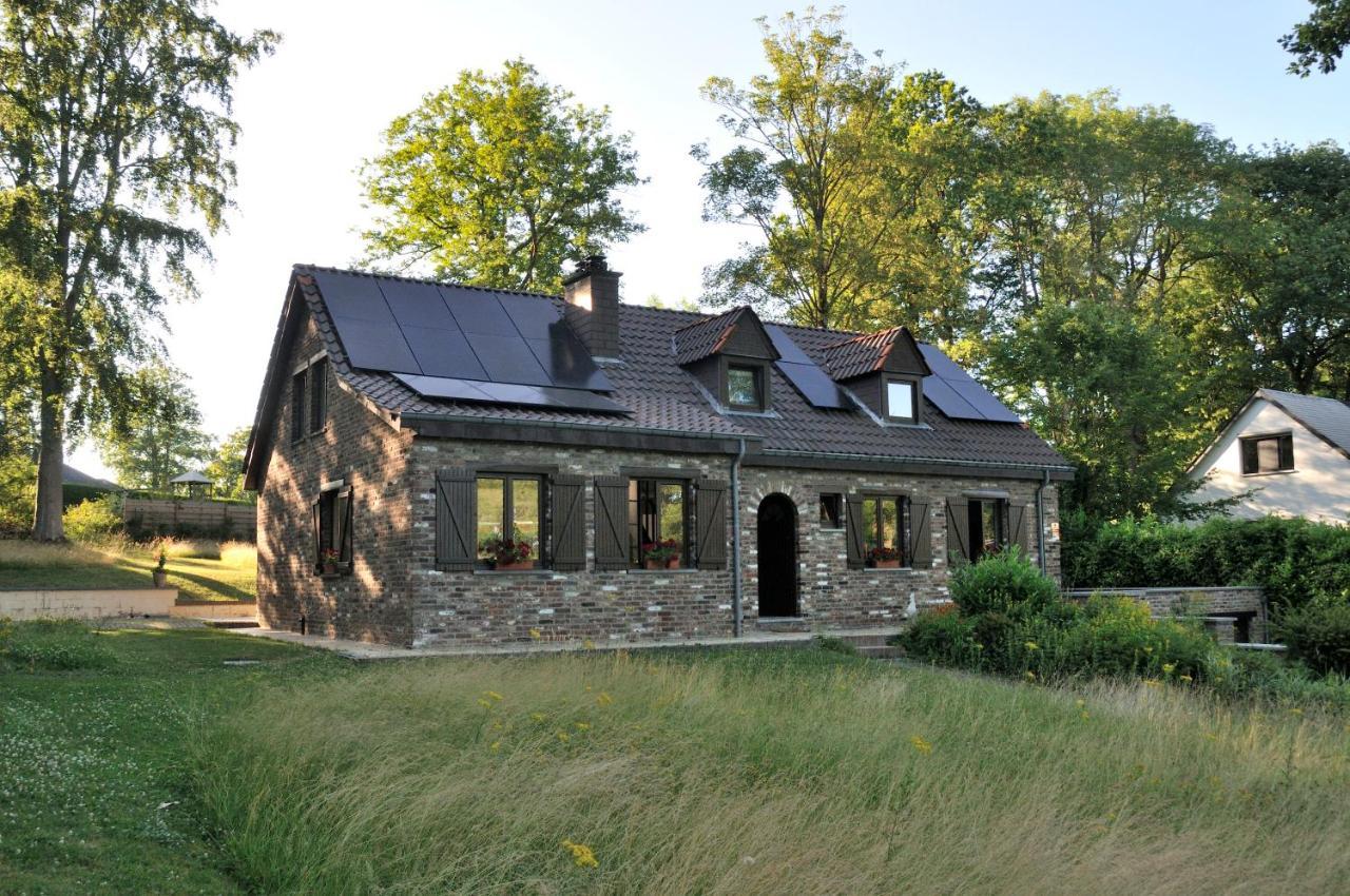 Suite Familiale Avec 2 Chambres Dans Une Villa - Quartier Vert Et Boise - 5 Kms De Namur Eksteriør bilde